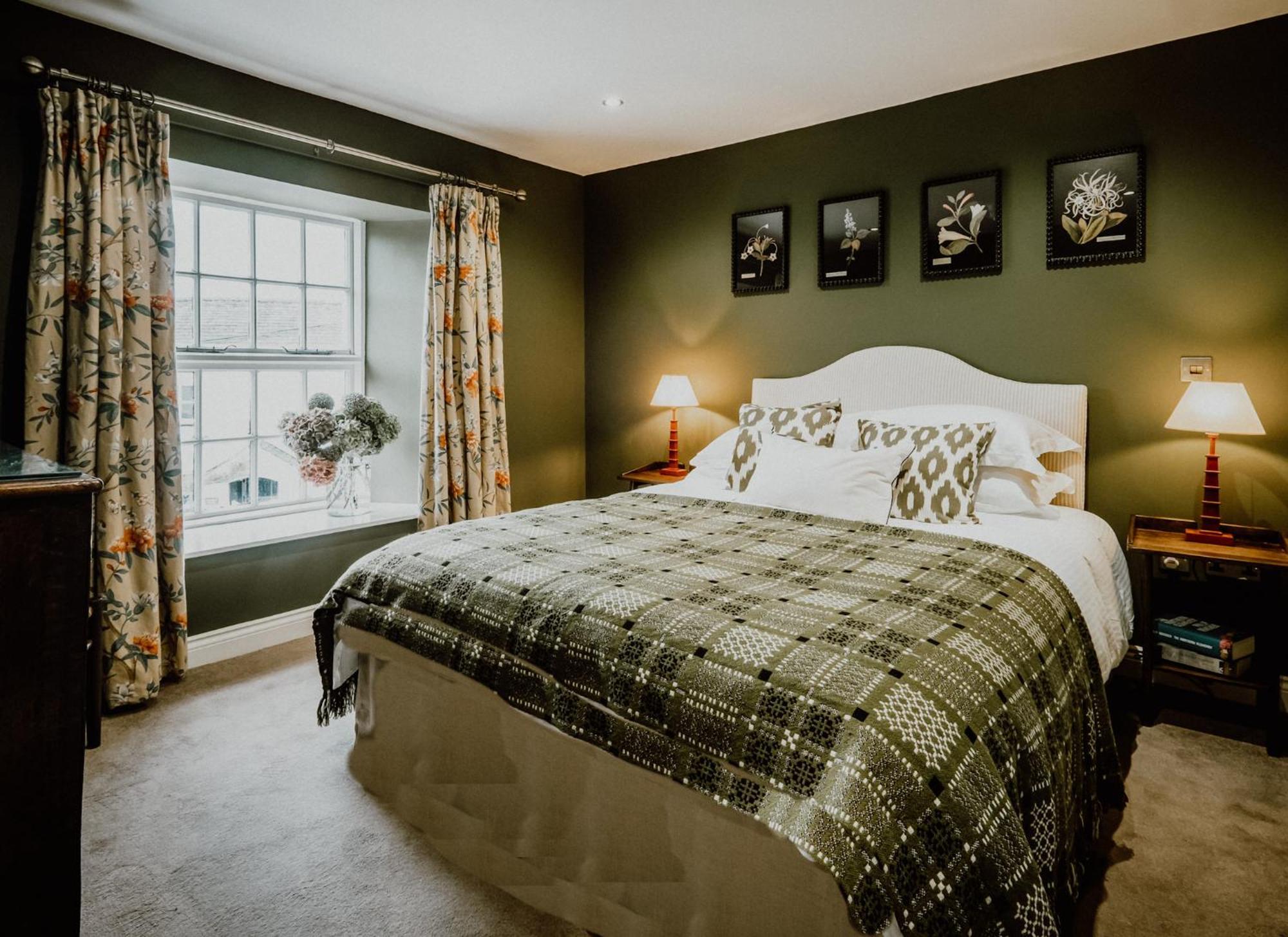The Hare & Hounds Inn Bowland Bridge Eksteriør bilde