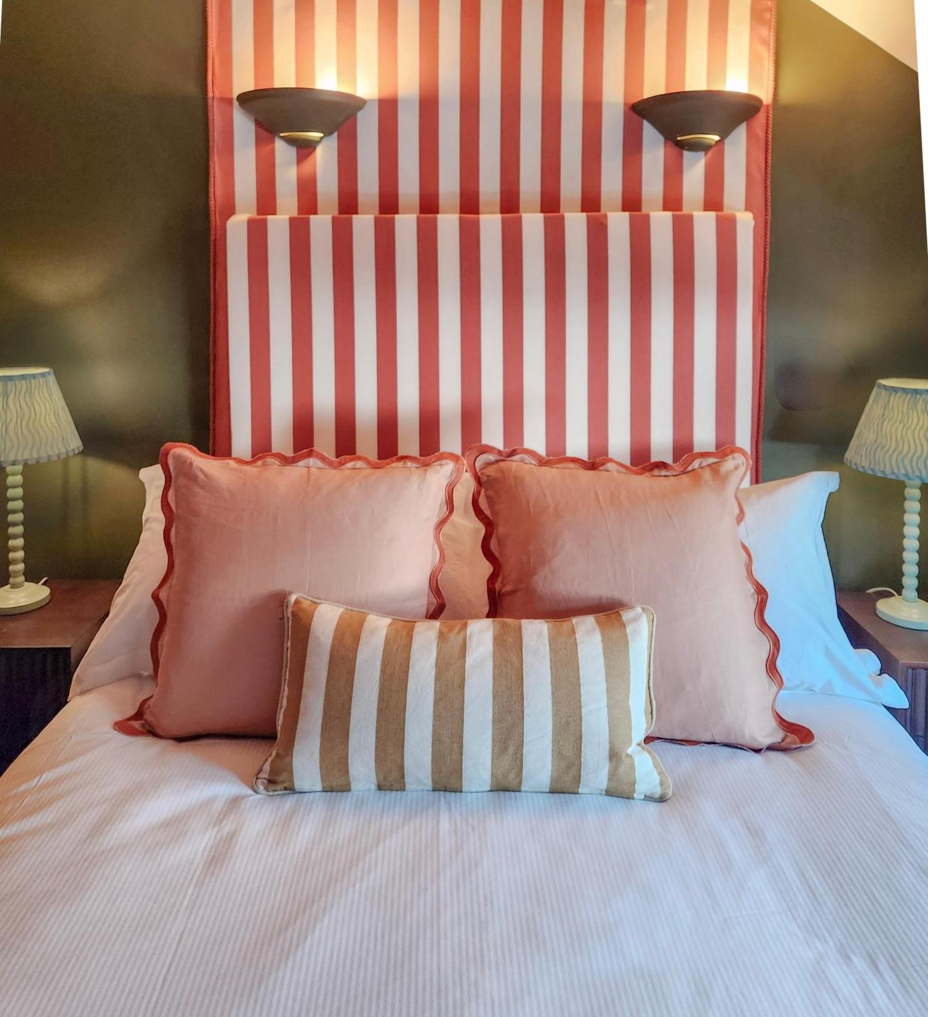 The Hare & Hounds Inn Bowland Bridge Eksteriør bilde